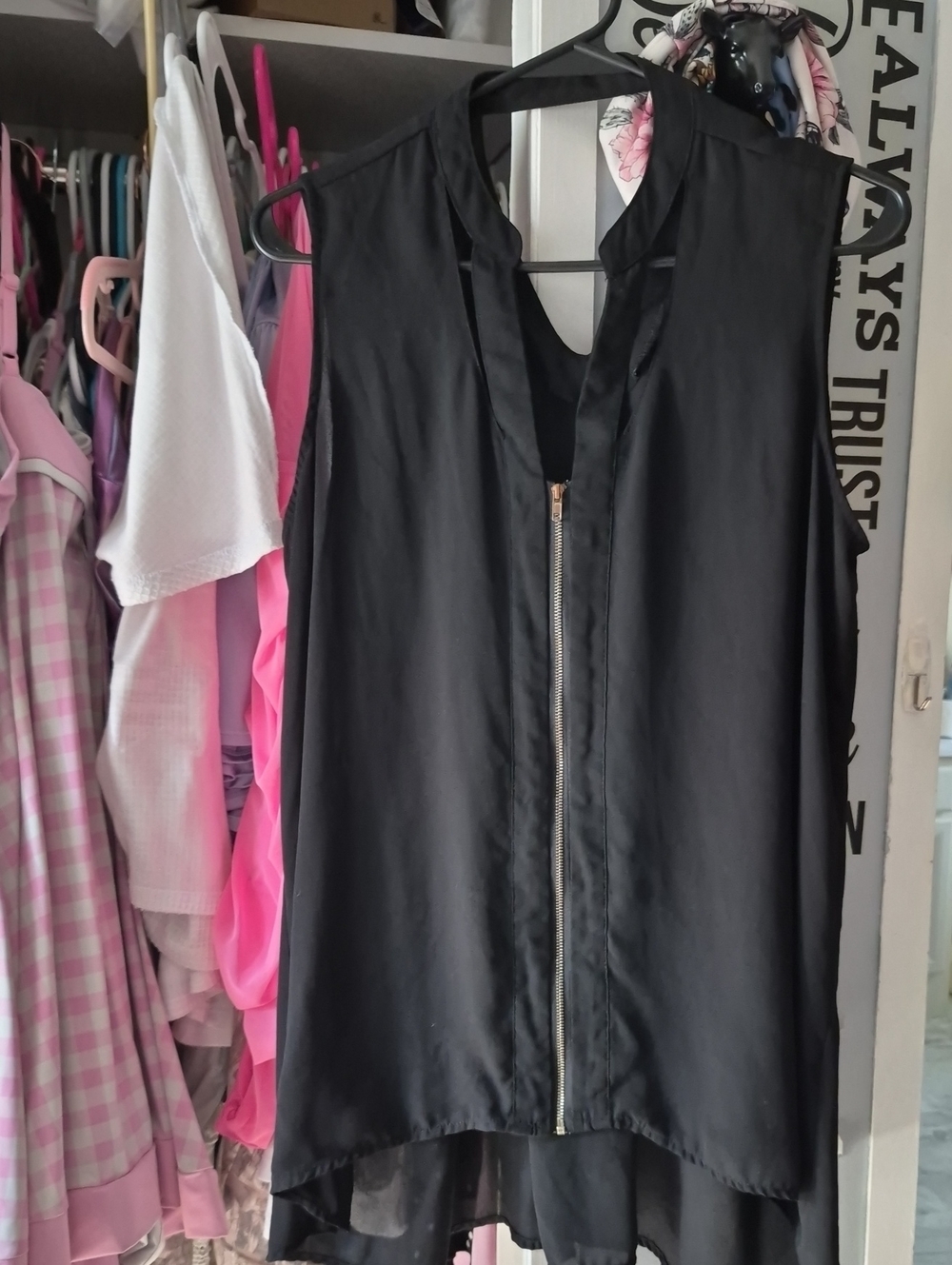Metaphor Sleeveless Black Zip-Front Tunic Top Size Large